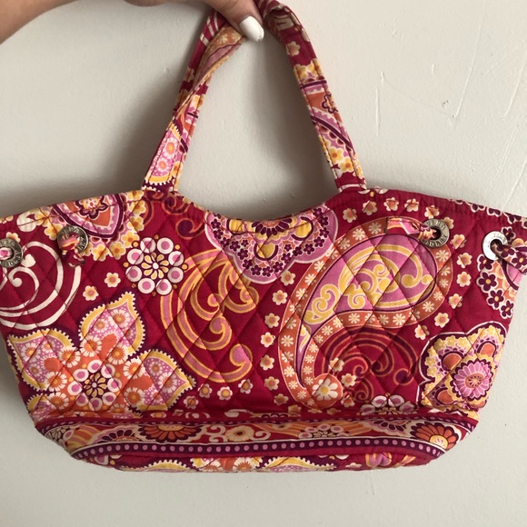 Vera Bradley Raspberry Fizz spring 2008 hand bag - Picture 2 of 6